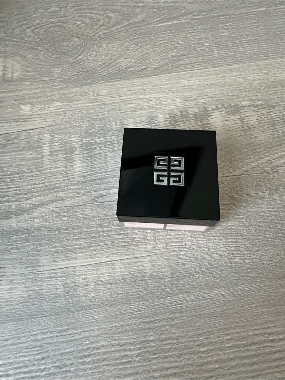 Givenchy Prisme Libre Loose Powder